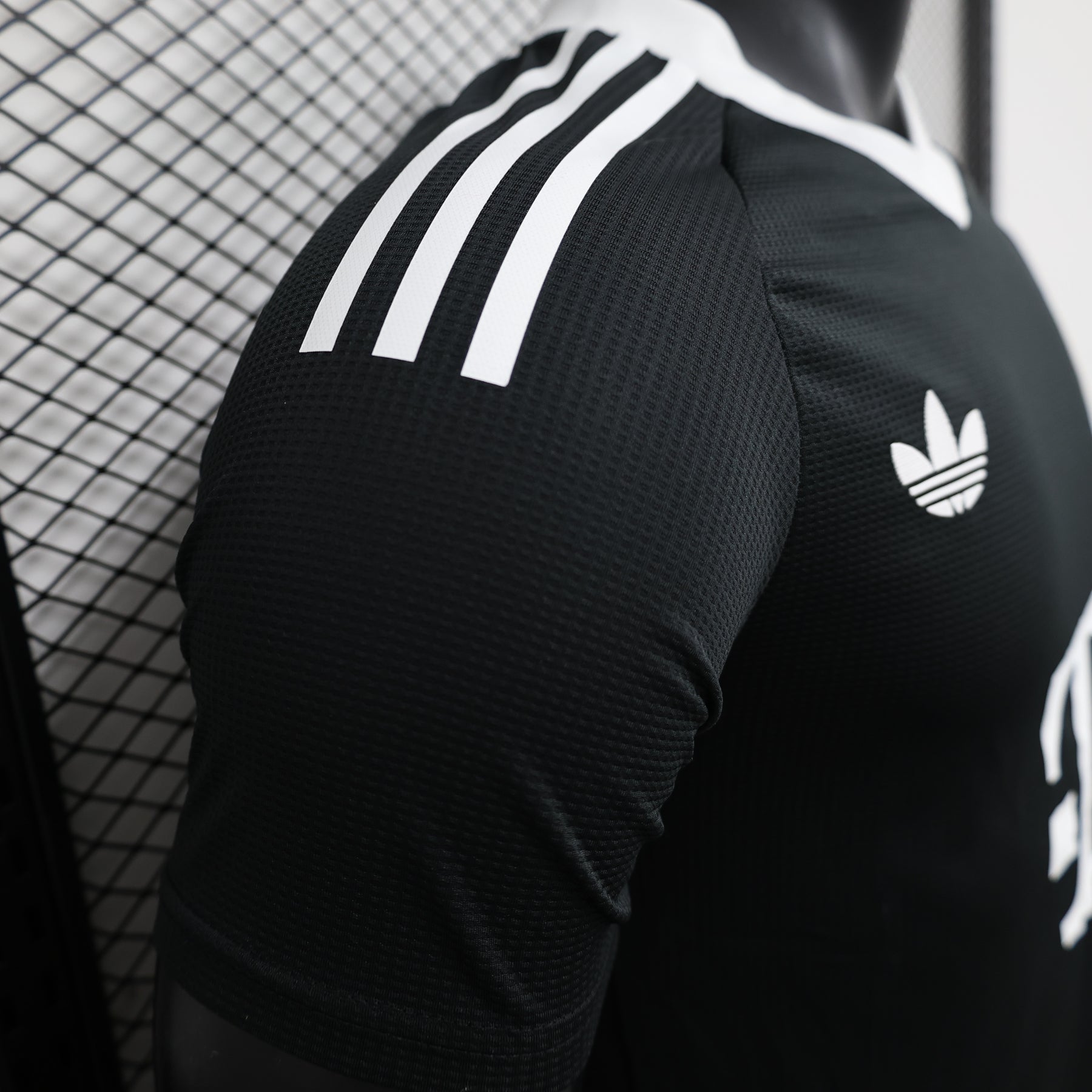 CAMISA BAYERN DE MUNICH VERSÃO JOGADOR BLACK 24/25