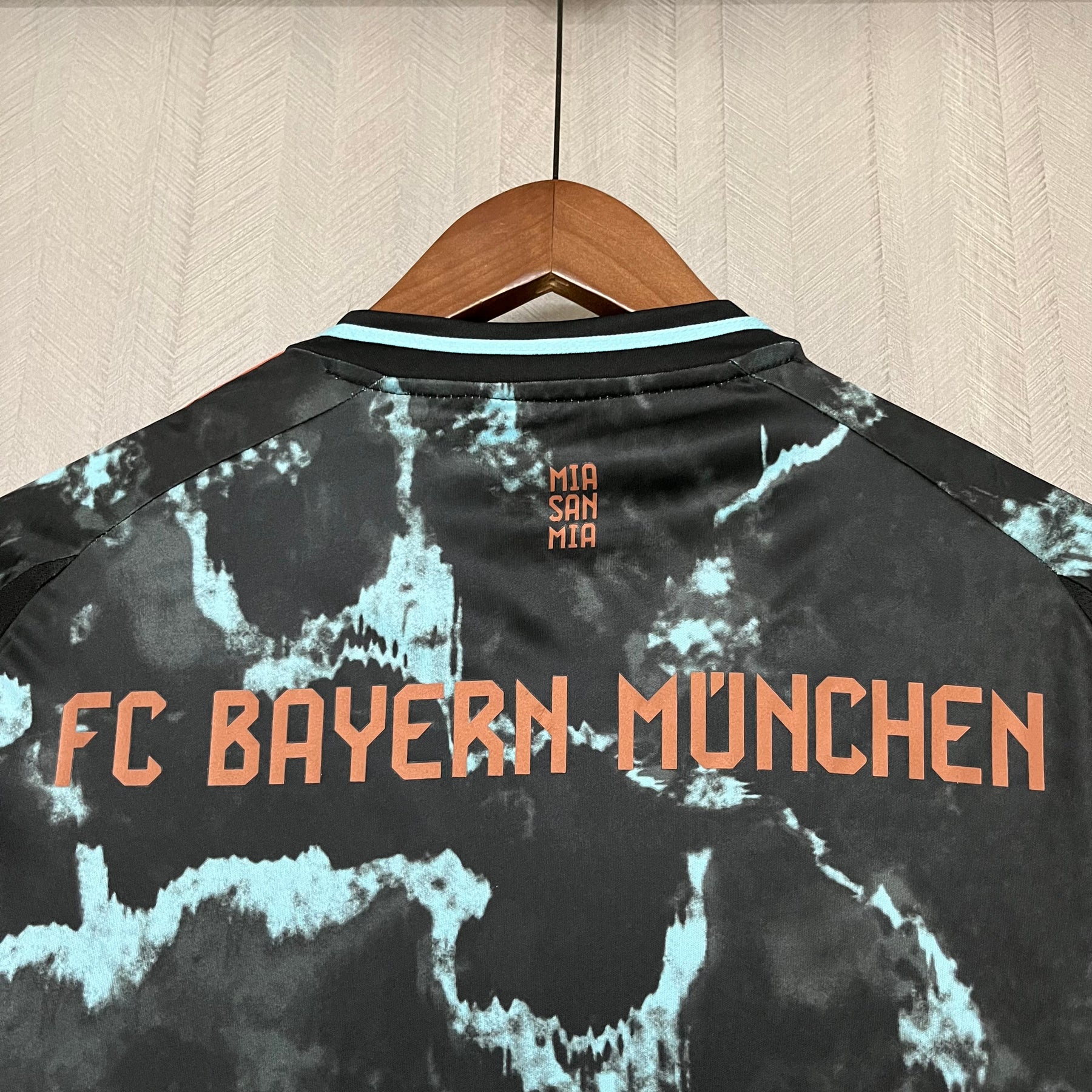 CAMISA BAYERN DE MUNICH AWAY 24/25