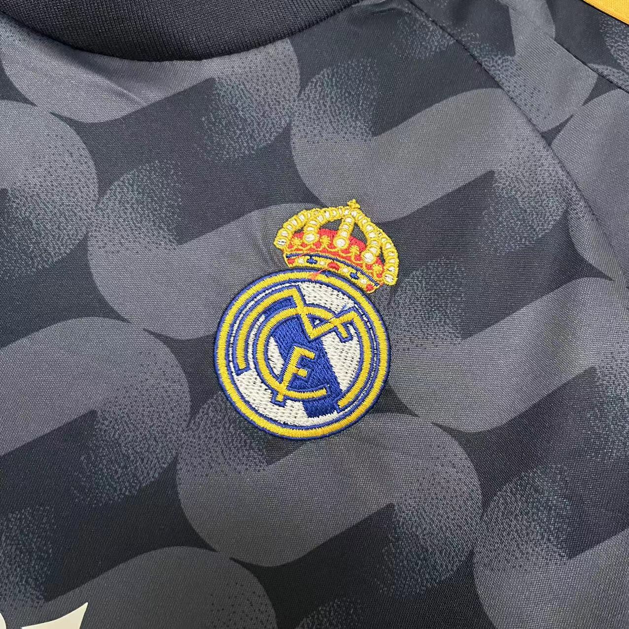 KIT INFANTIL REAL MADRID AWAY 23/24