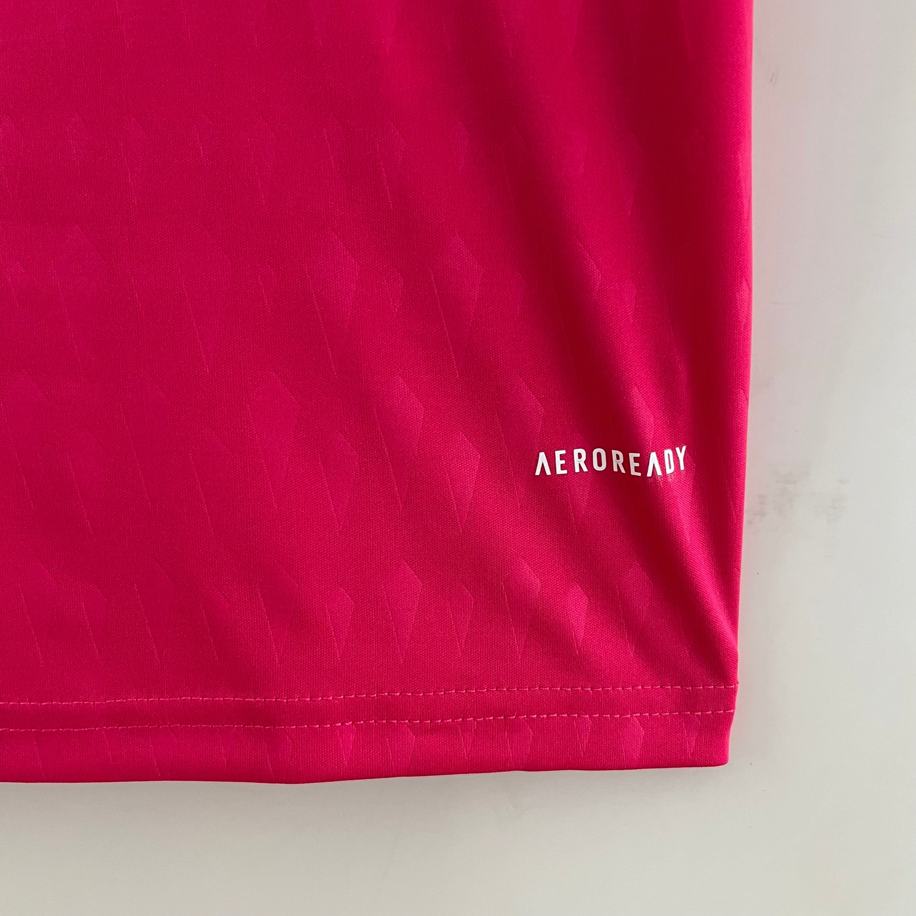 CAMISA REAL MADRID GOLEIRO PINK 23/24
