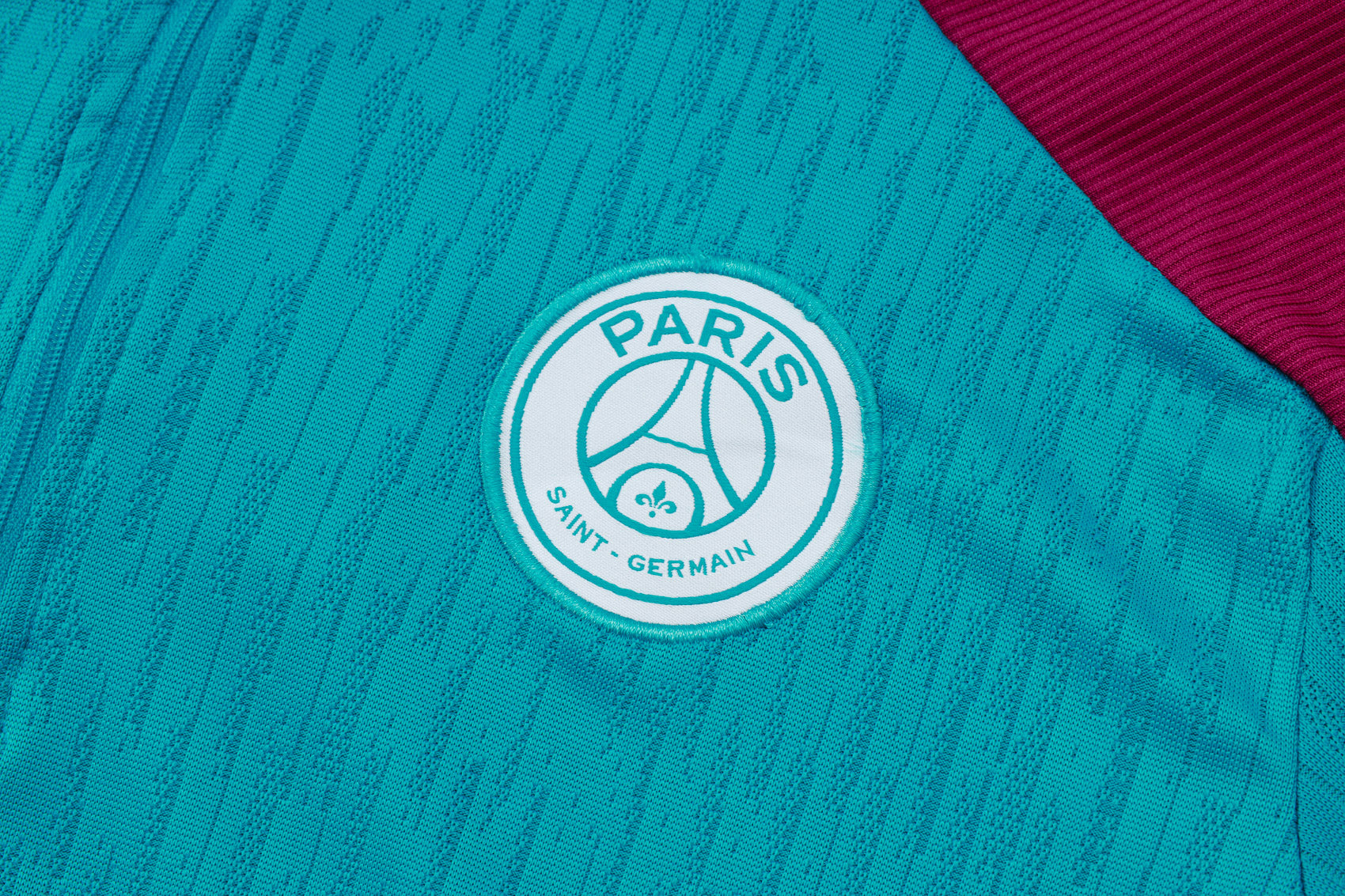 CONJUNTO DE TREINO PSG B931 VERSÃO JOGADOR 24/25