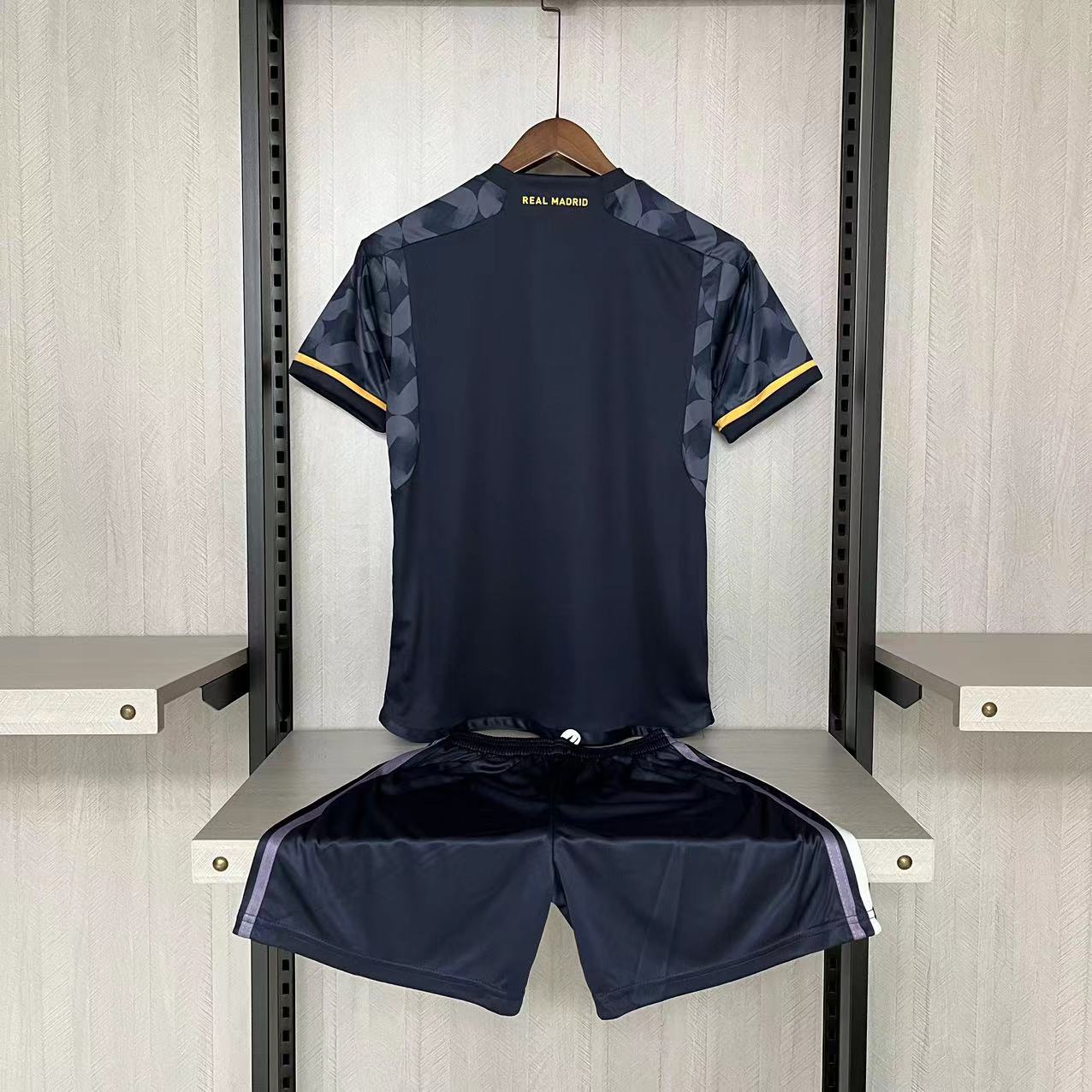 KIT INFANTIL REAL MADRID AWAY 23/24