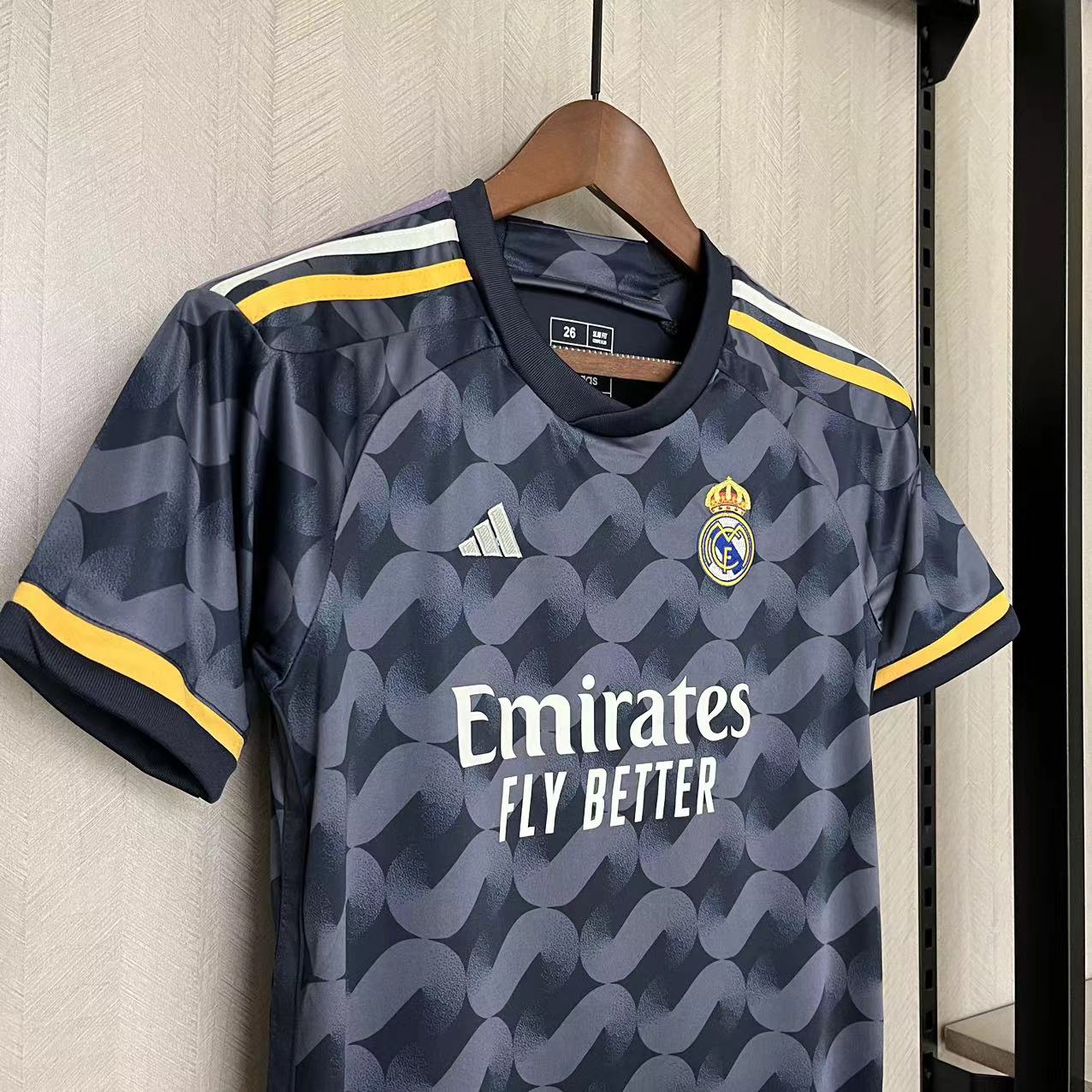 KIT INFANTIL REAL MADRID AWAY 23/24