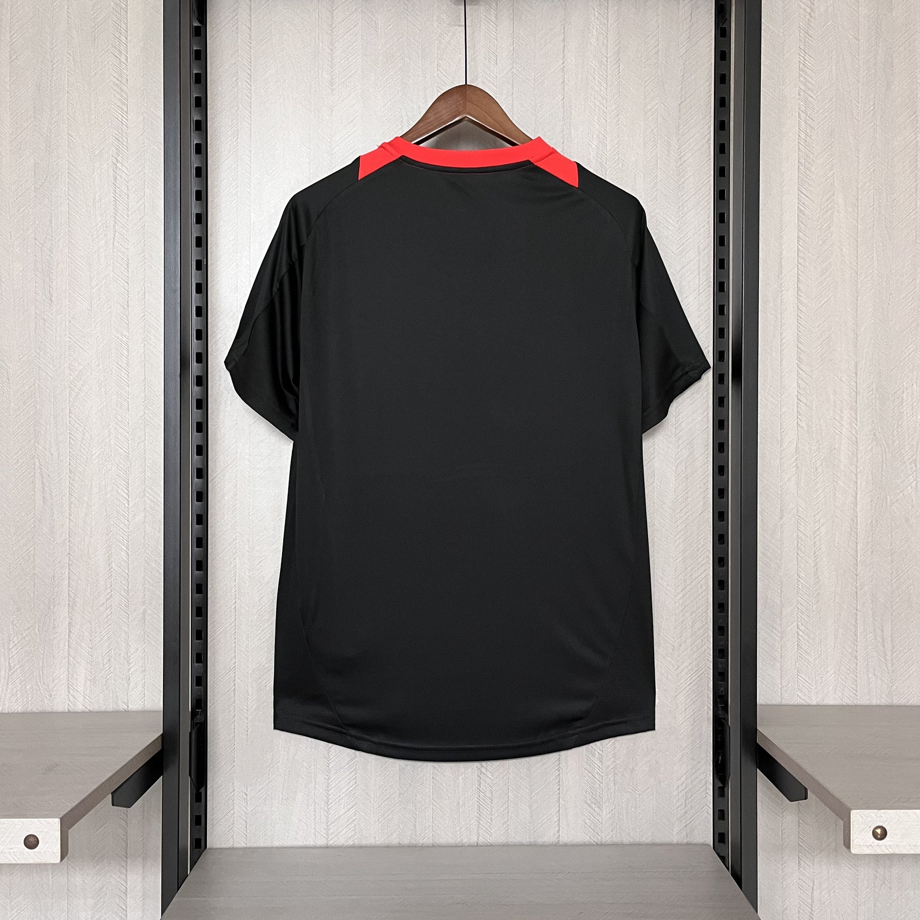 CAMISA INTERNACIONAL TREINO BLACK 25/26