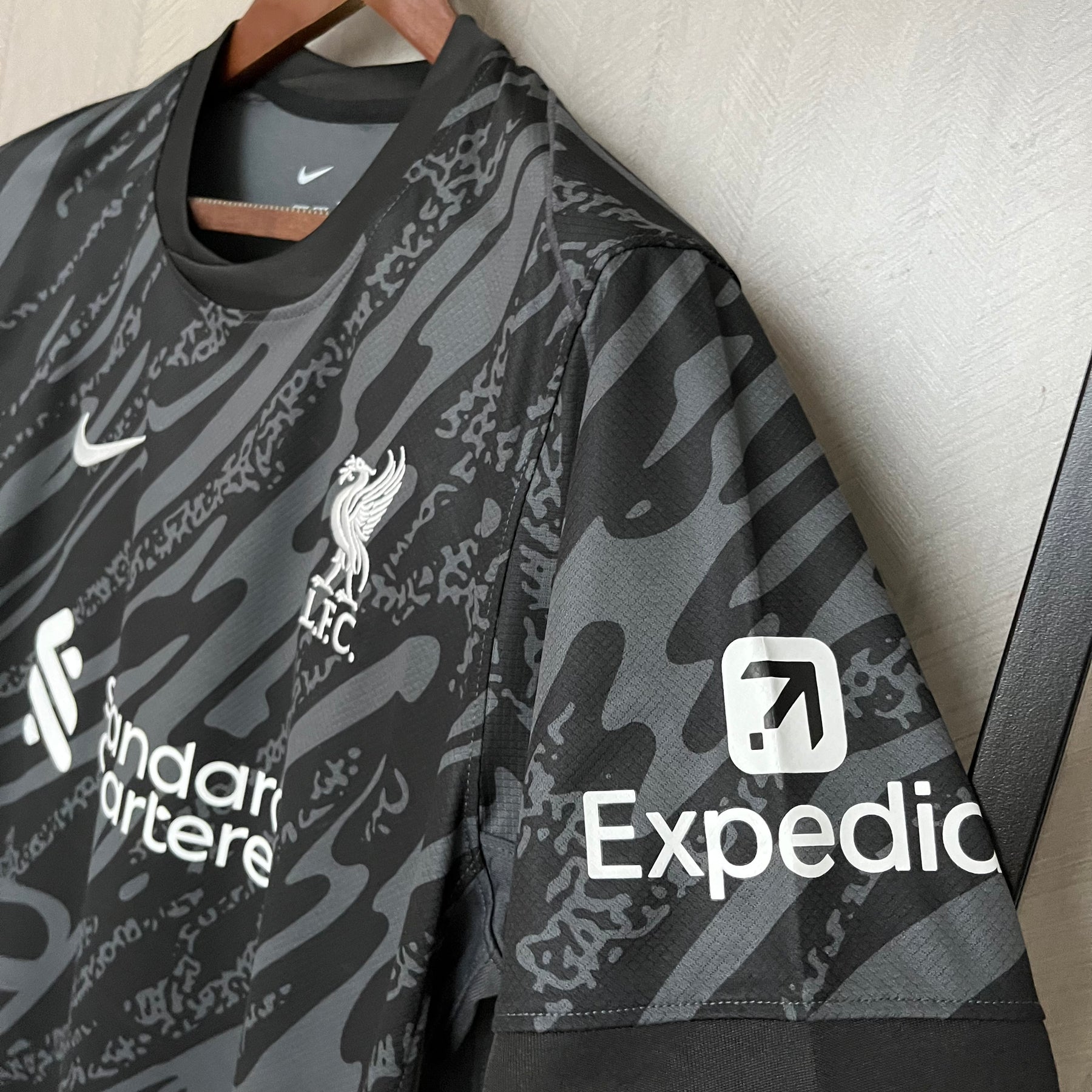 CAMISA LIVERPOOL GOLEIRO BLACK 24/25