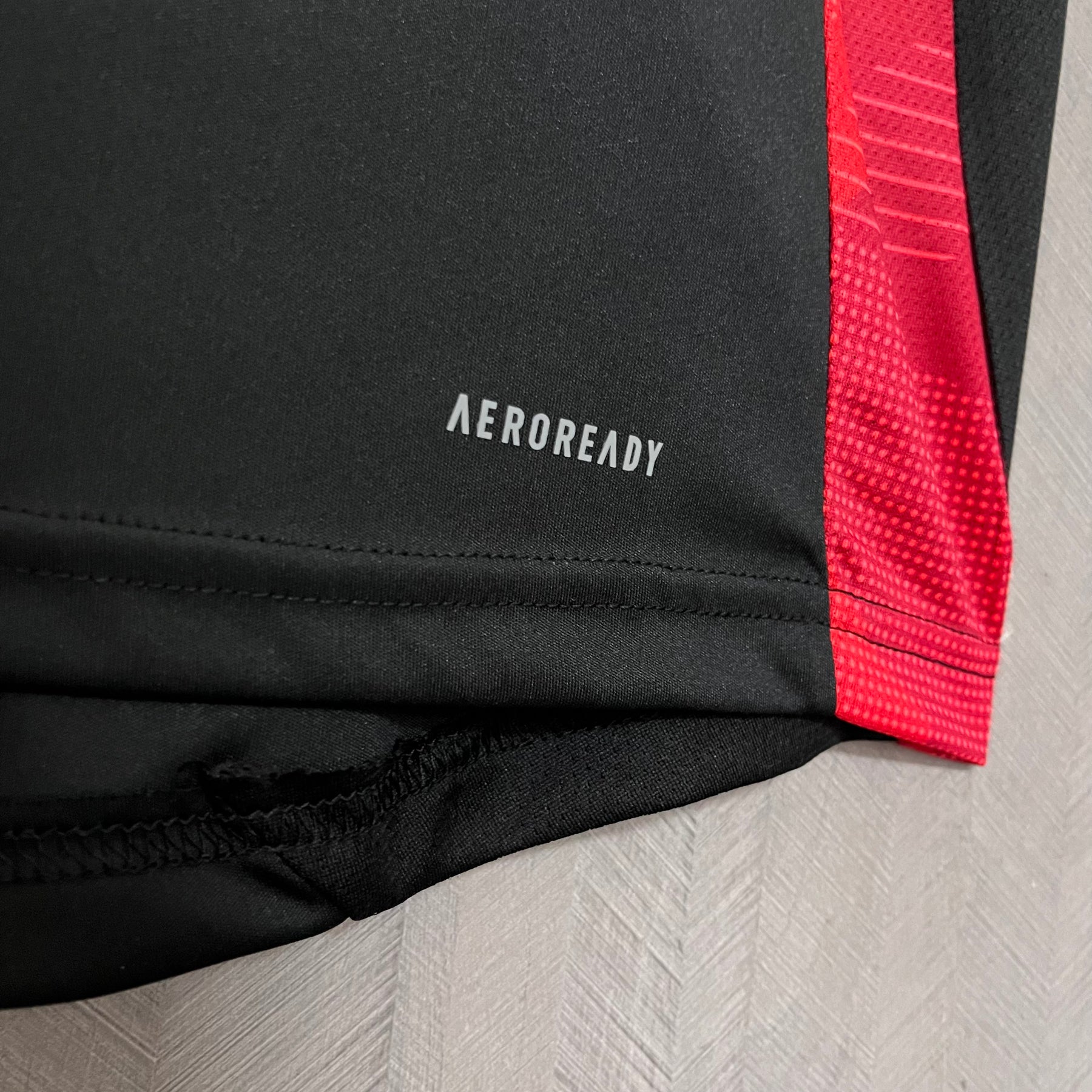 CAMISA INTERNACIONAL TREINO BLACK 25/26