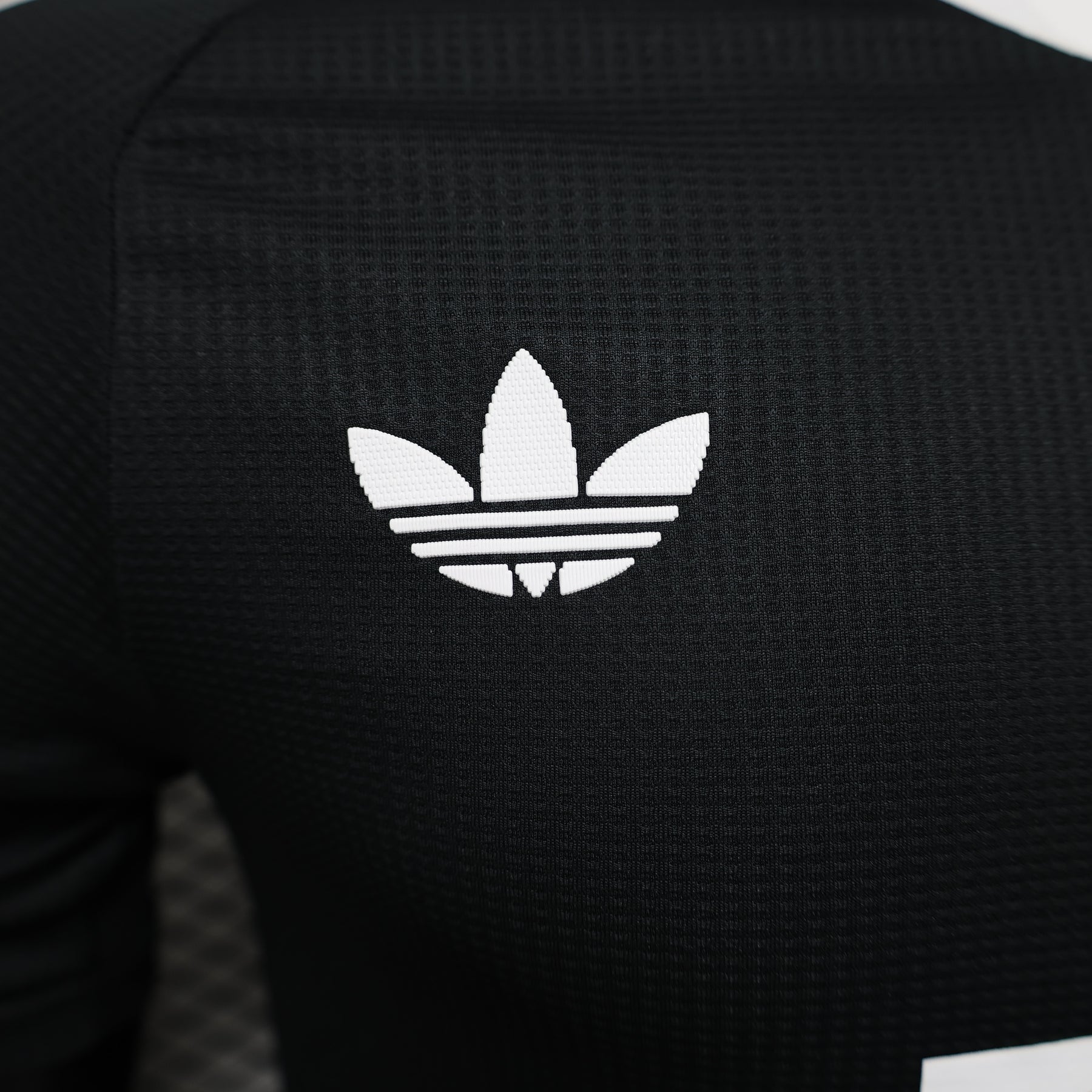 CAMISA BAYERN DE MUNICH VERSÃO JOGADOR BLACK 24/25