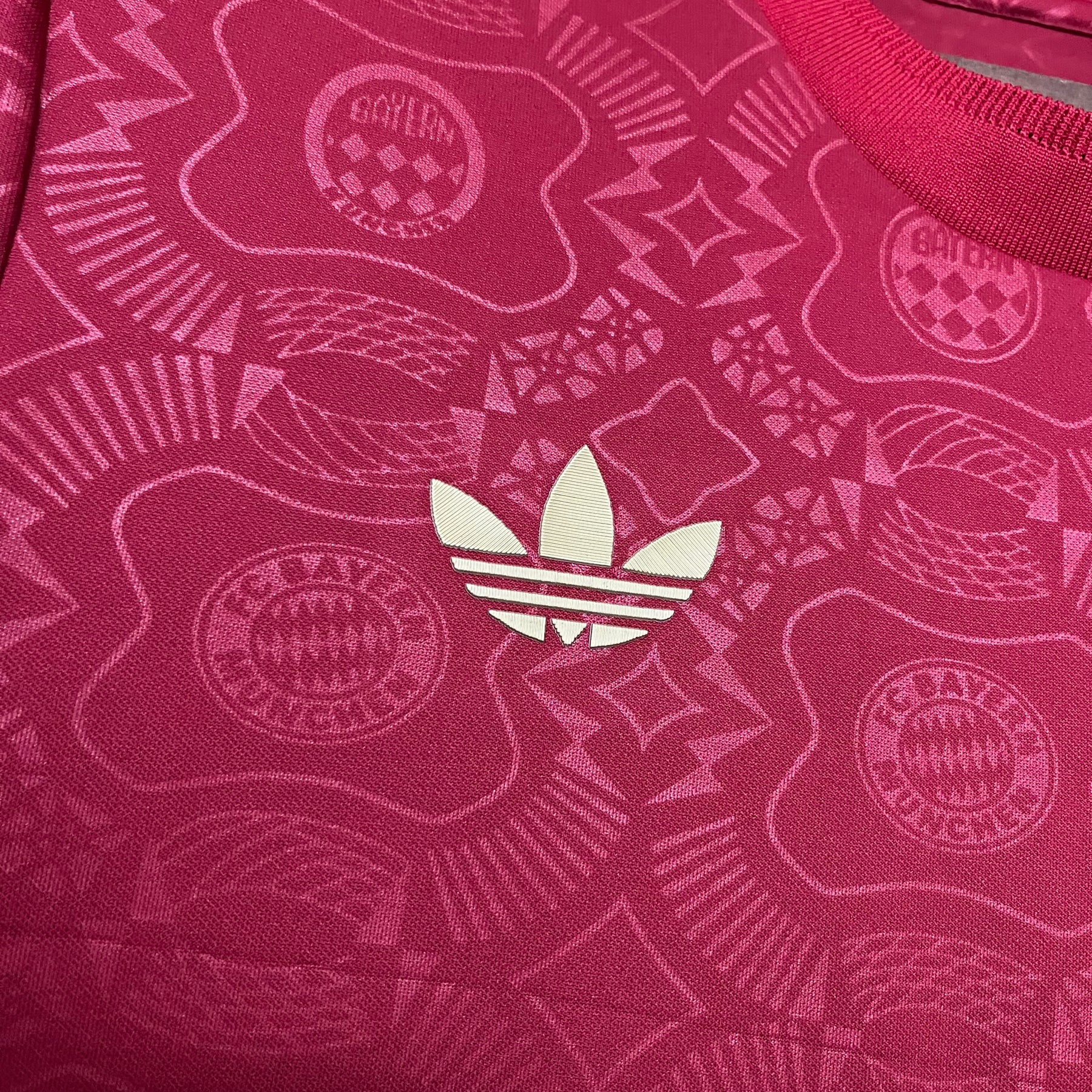CAMISA BAYERN DE MUNICH EDIÇÃO ESPECIAL 25/26