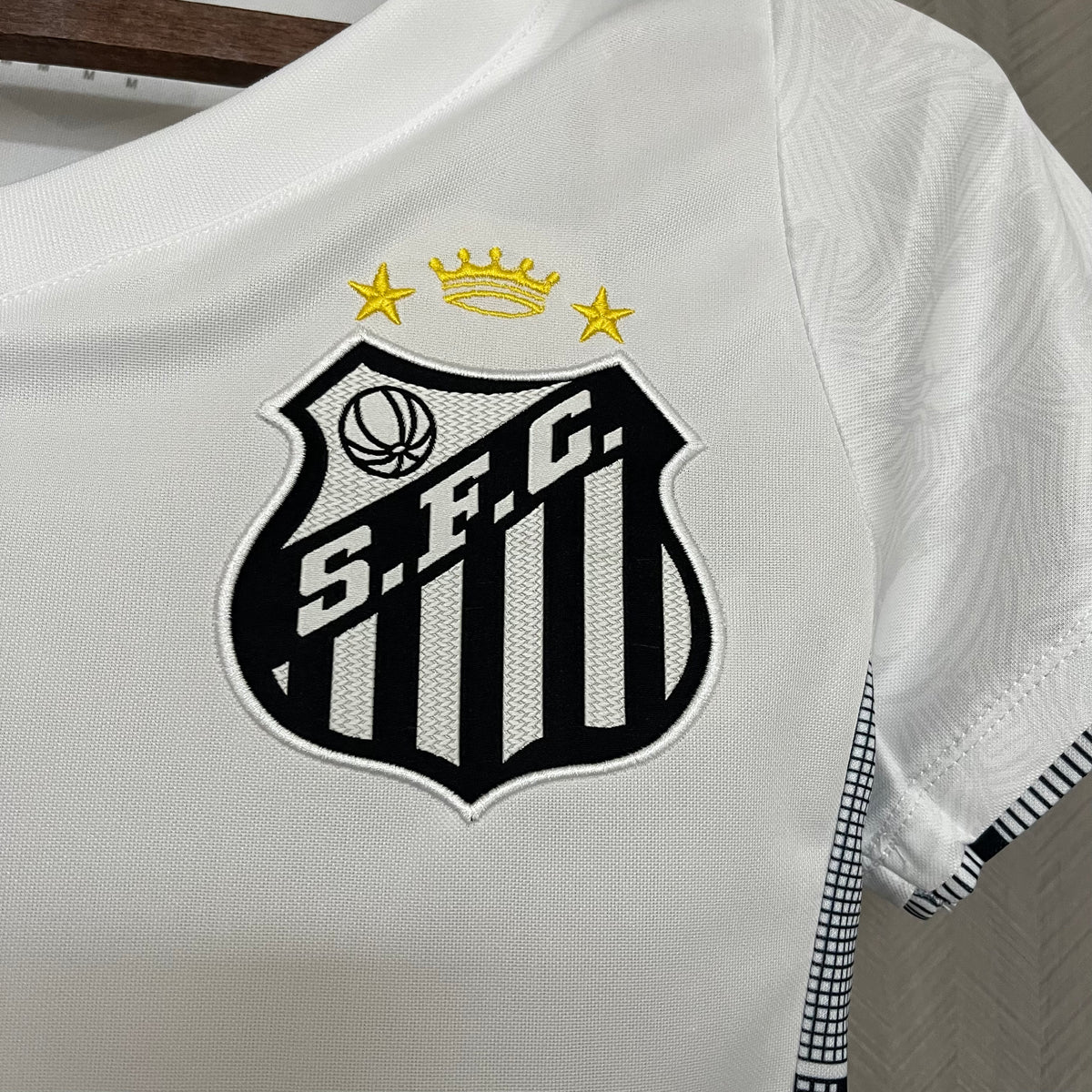 CAMISA SANTOS FEMININA HOME 24/25