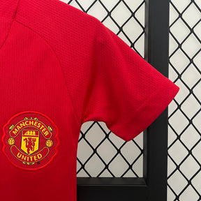 KIT INFANTIL RETRÔ MANCHESTER UNITED HOME 08/09