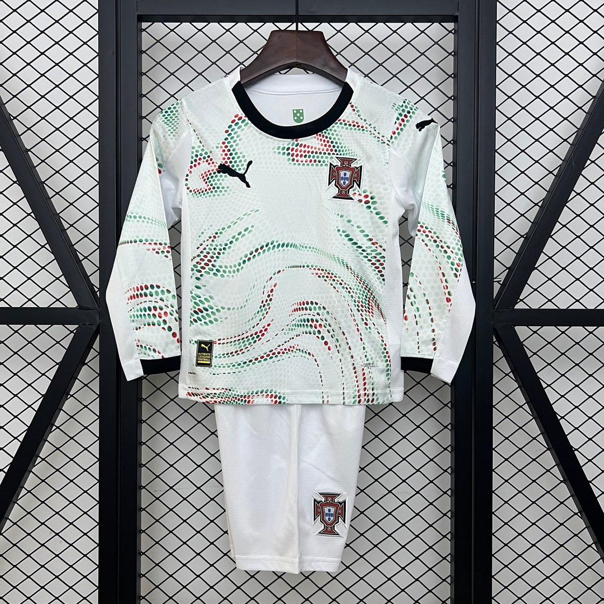 KIT INFANTIL MANGA LONGA PORTUGAL AWAY 25/26