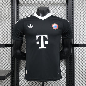 CAMISA BAYERN DE MUNICH VERSÃO JOGADOR BLACK 24/25