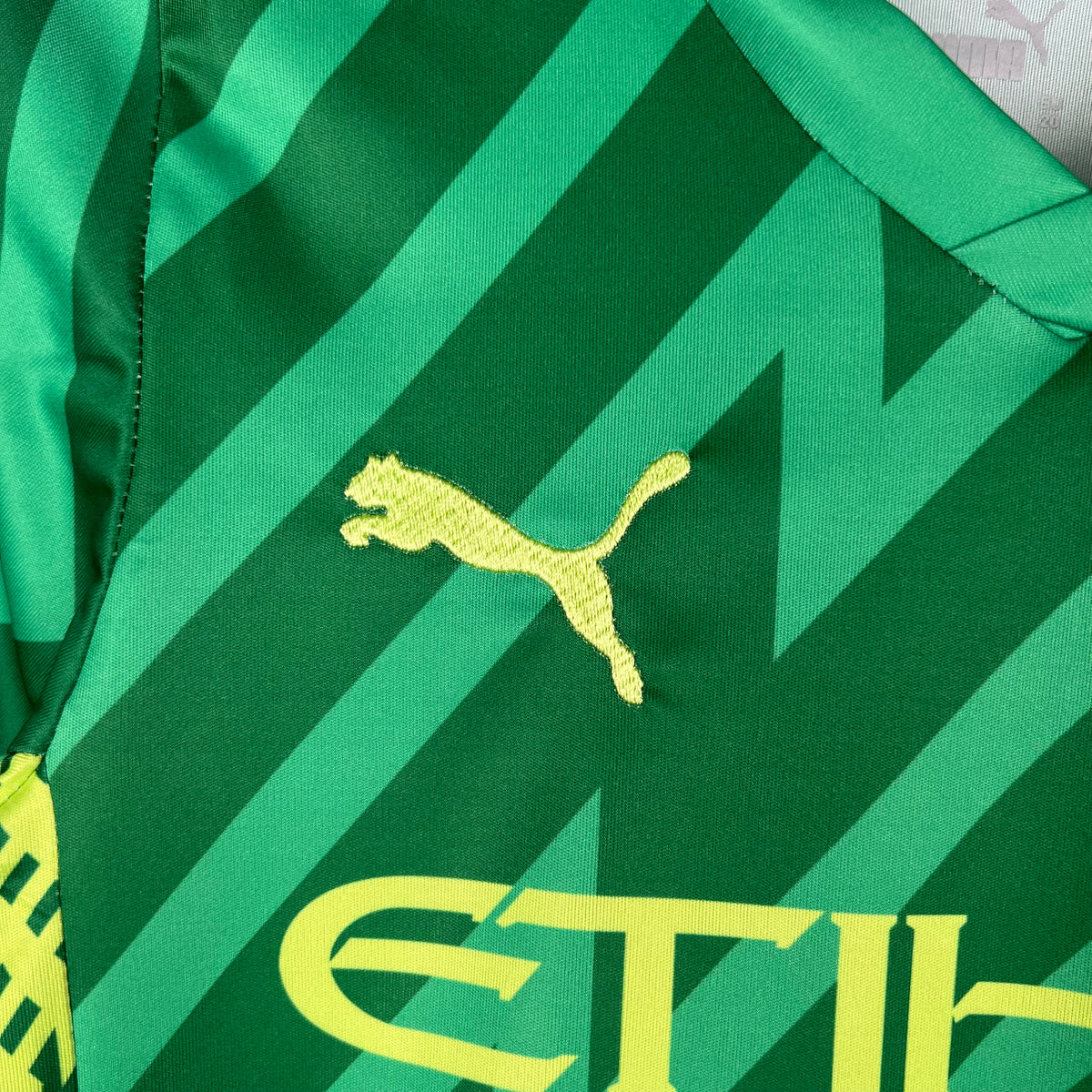 KIT INFANTIL MANCHESTER CITY GOLEIRO VERDE 23/24