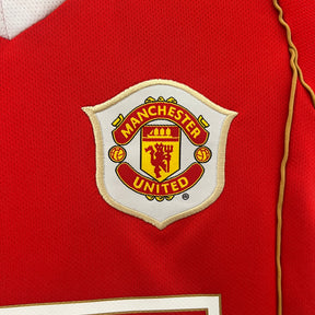 KIT INFANTIL RETRÔ MANCHESTER UNITED HOME 06/07