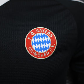 CAMISA BAYERN DE MUNICH VERSÃO JOGADOR BLACK 24/25