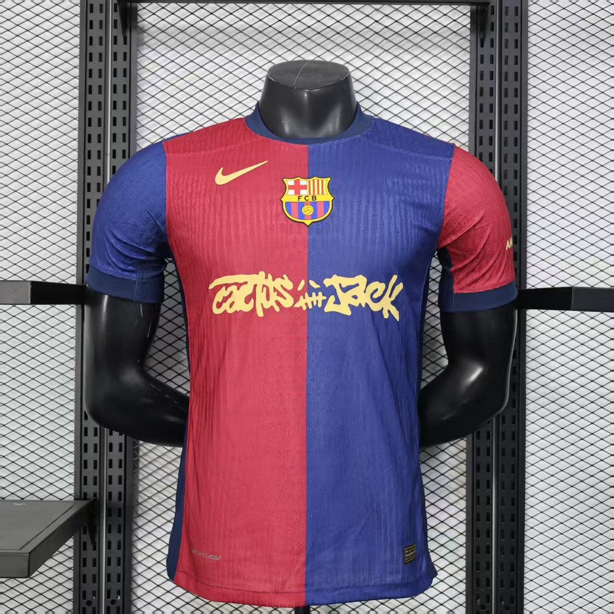 CAMISA BARCELONA & TRAVIS SCOTT VERSÃO JOGADOR HOME 24/25